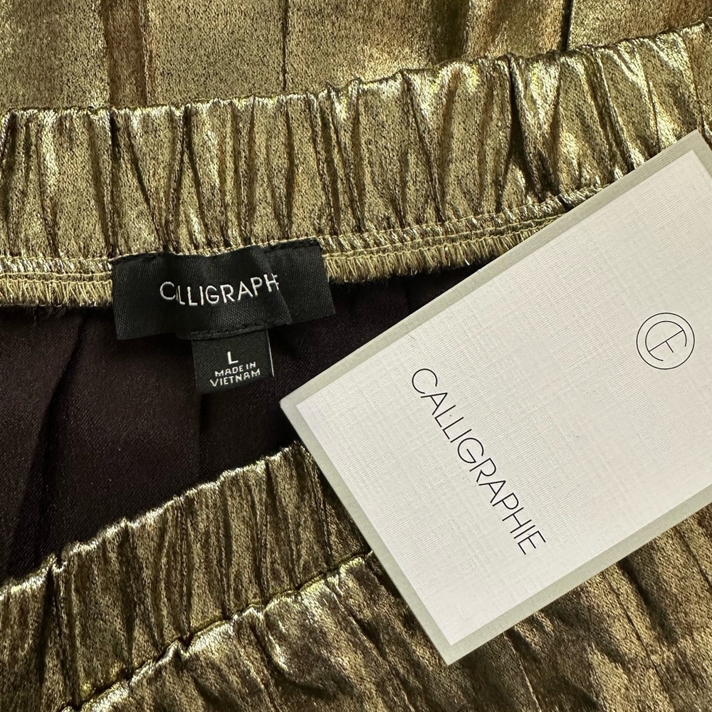 🆕Calligraphie Gold Metallic Pleated Skirt - Picture 15 of 16